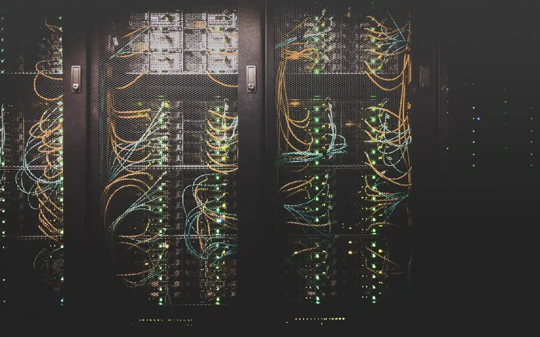 Salle serveurs d'un data center français équipé en énergie photovoltaïque - introduction panneau solaire data center - DIGITALSUN ENR